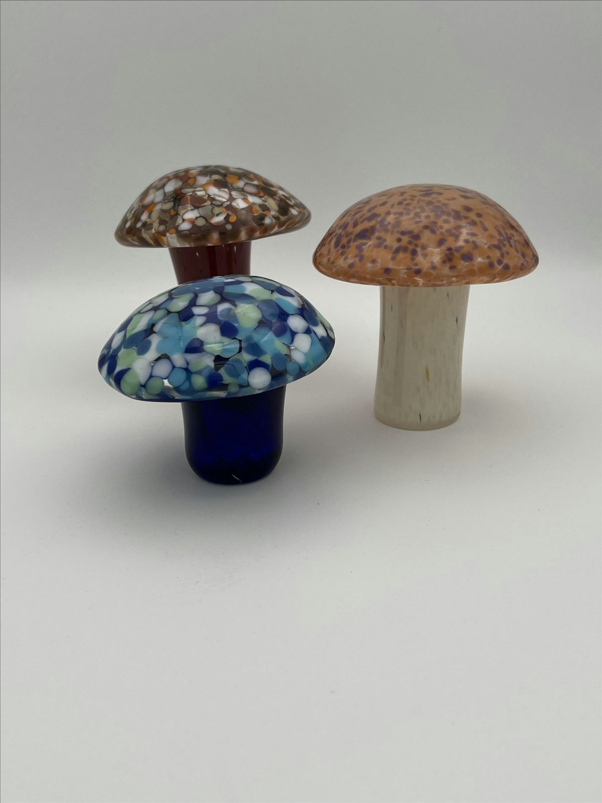 Create Your Own Sculpted Glass Mushroom!