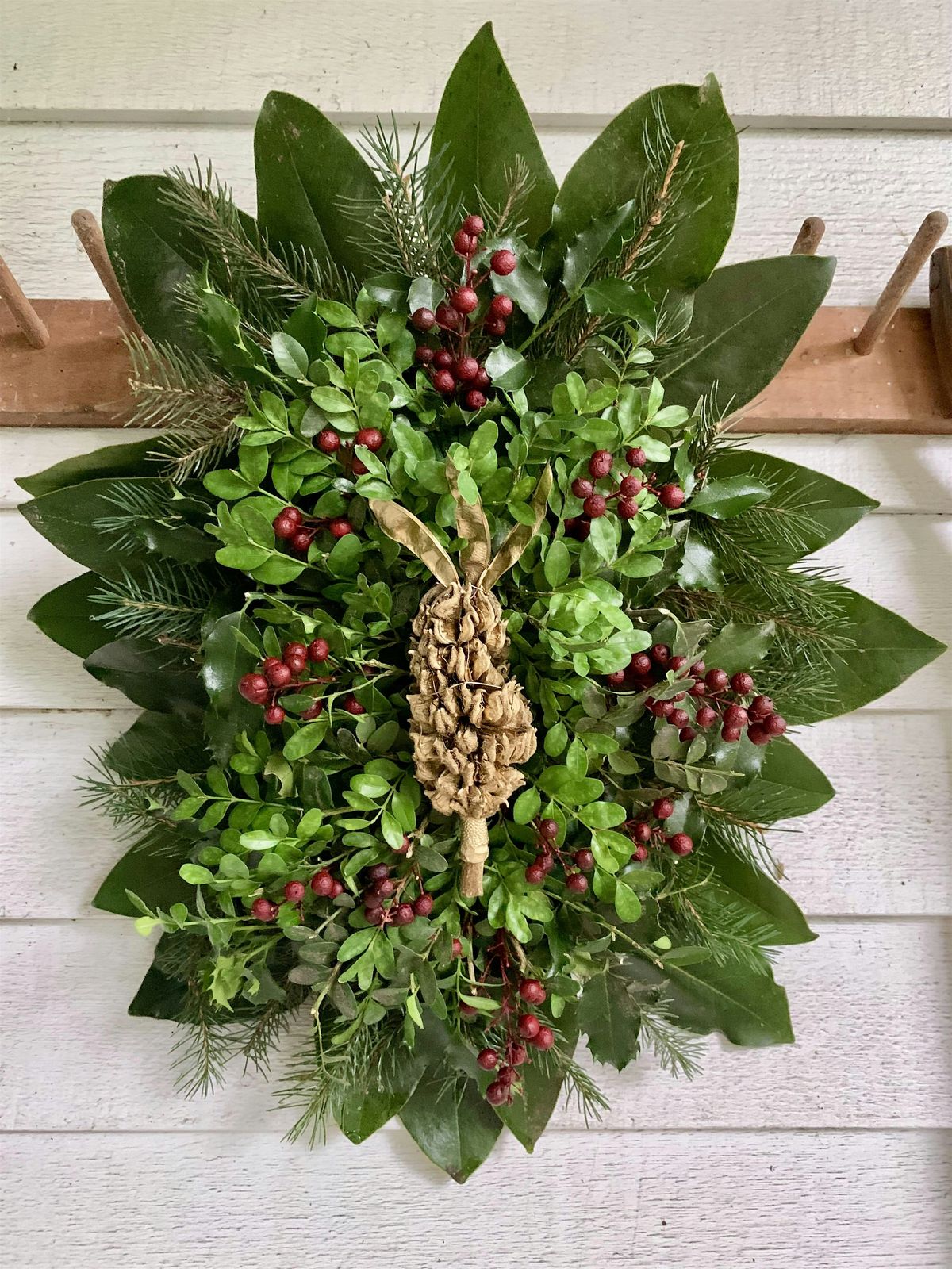 Williamsburg Door Medallion