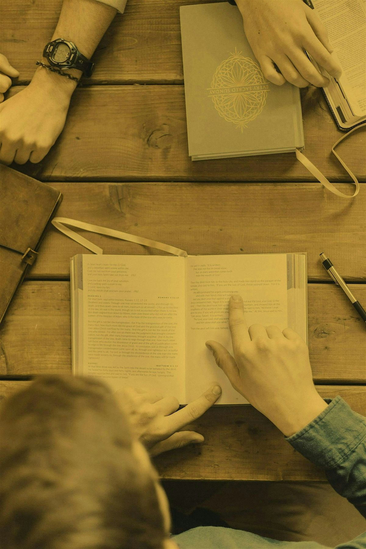 Bizzz Book + Podcast Club