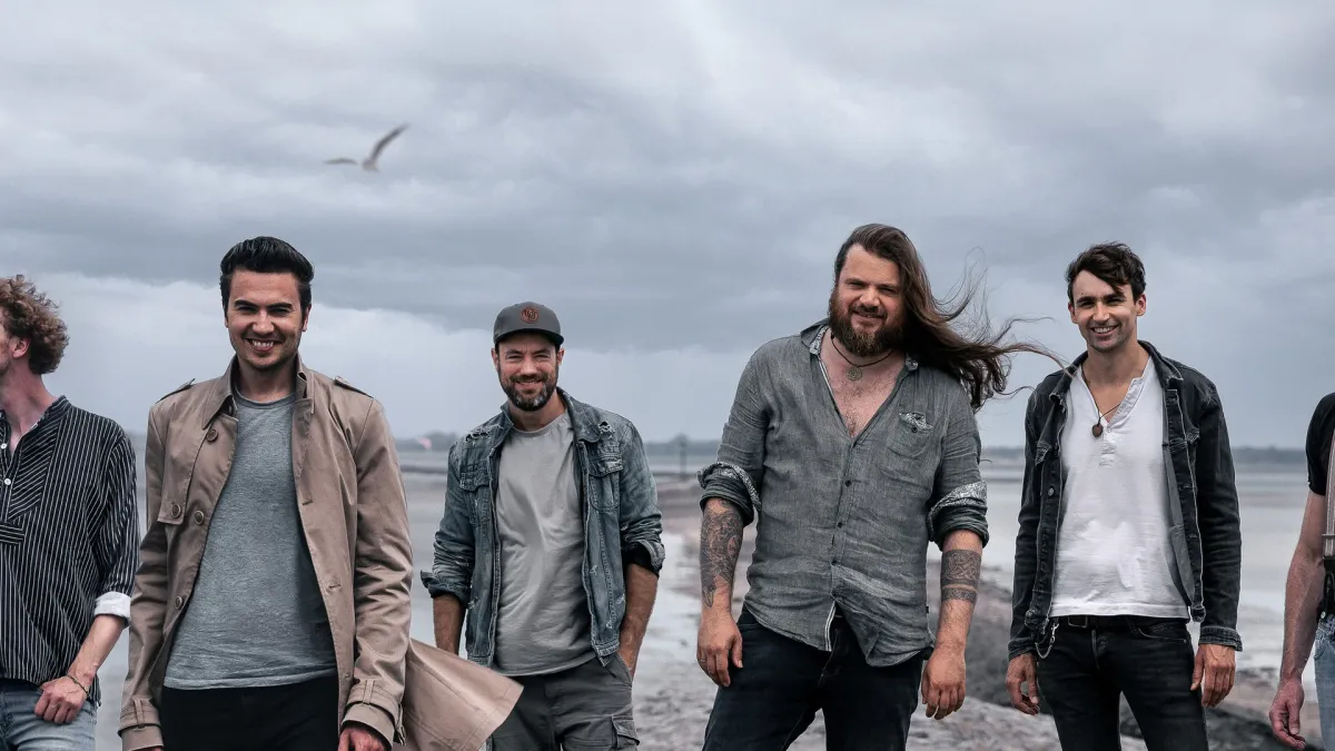 Versengold, Saint City Orchestra in Essen