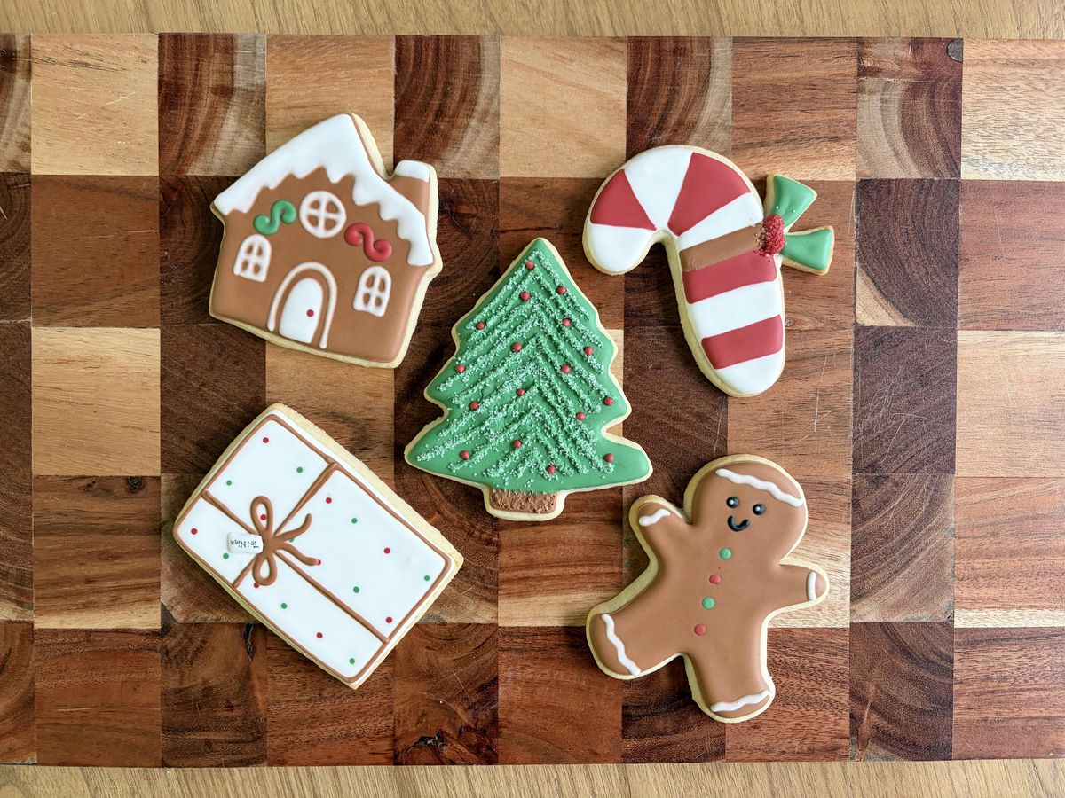 Christmas Cookie Decorating @ Dockside Brewery