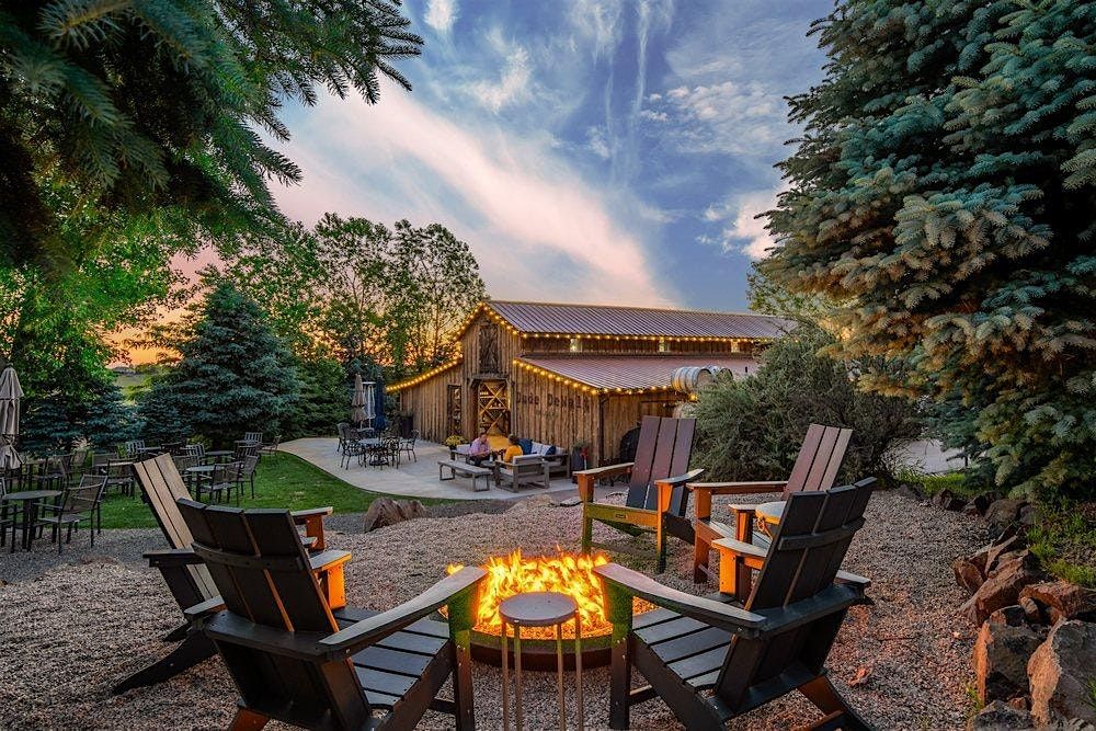 Live Country Music at Dude DeWalt Cellars