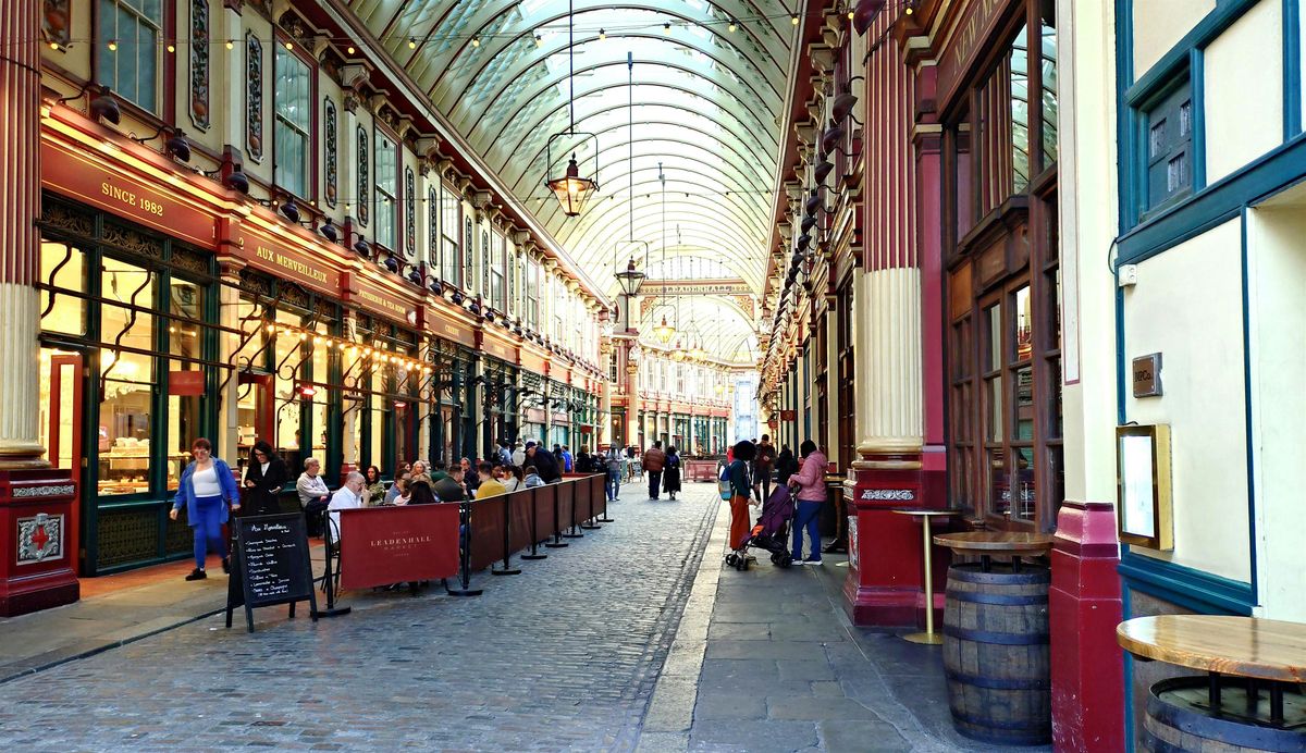 A Christmas walk in the historic City of London