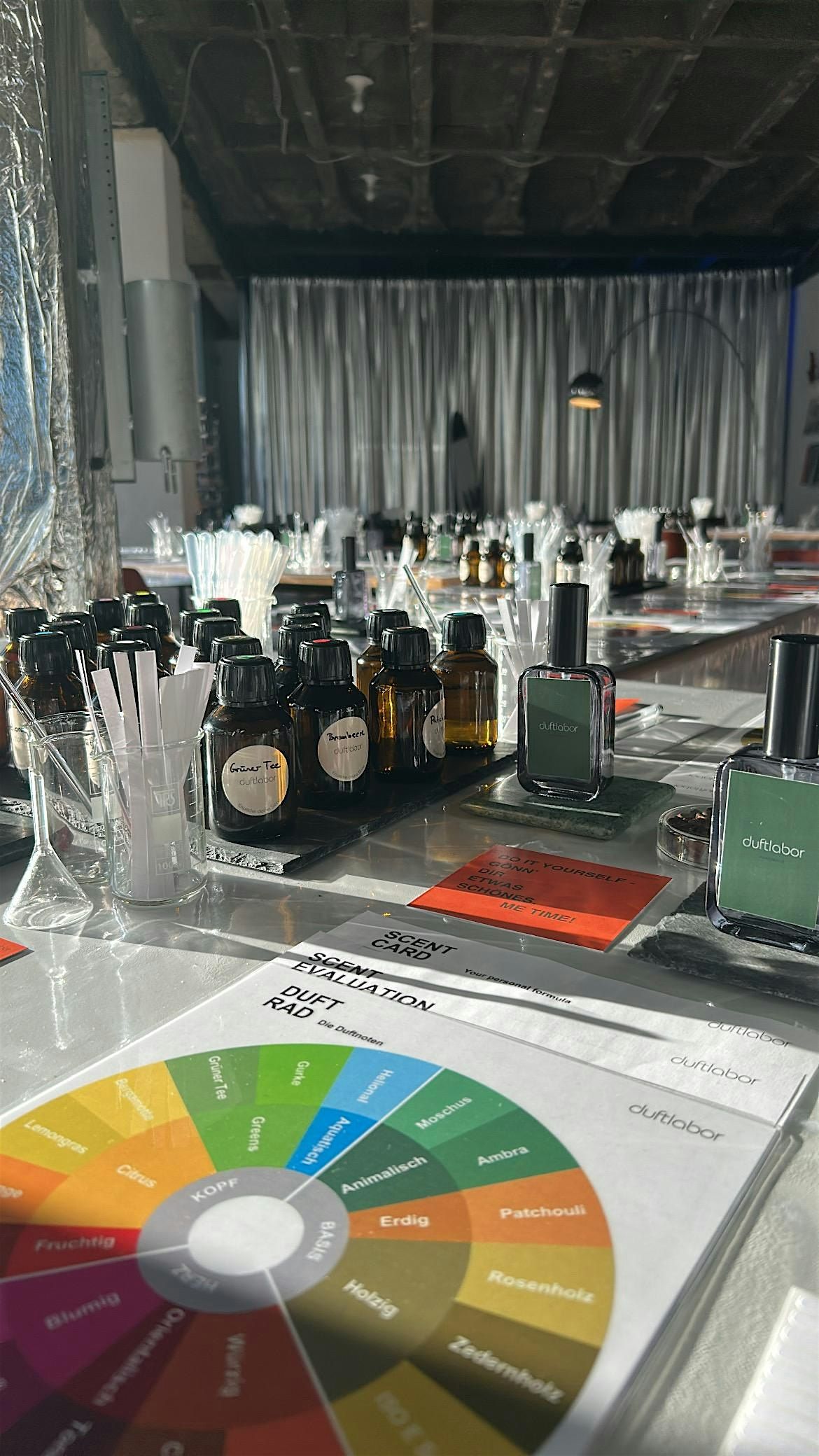 DIY Parfum Workshop Hamburg - Kreiere deinen Signature Duft