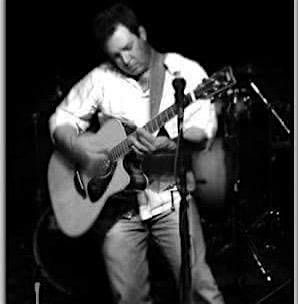 Free Live Music with Roger Bowyer at The Vineyard at Hershey