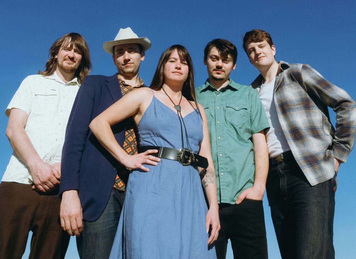 AJ Lee and Blue Summit