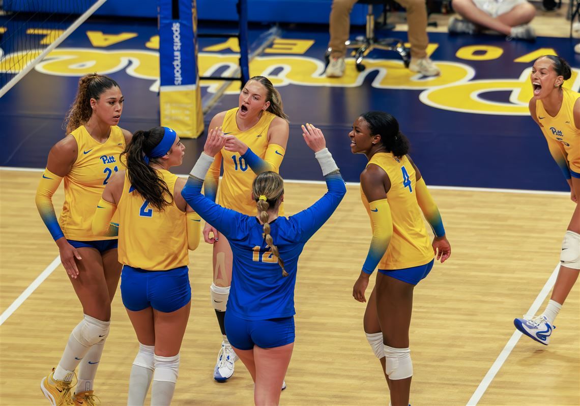 Virginia Tech Hokies at Pittsburgh Panthers Womens Volleyball at Fitzgerald Field House
