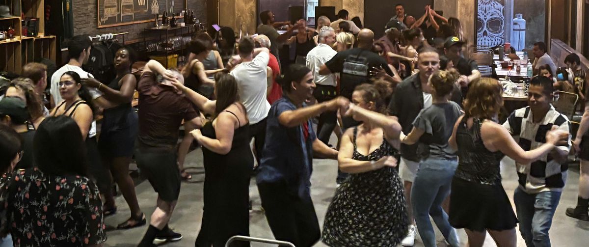 Salsa Sundays! Free Salsa Bachata Dance at Stone Brewing