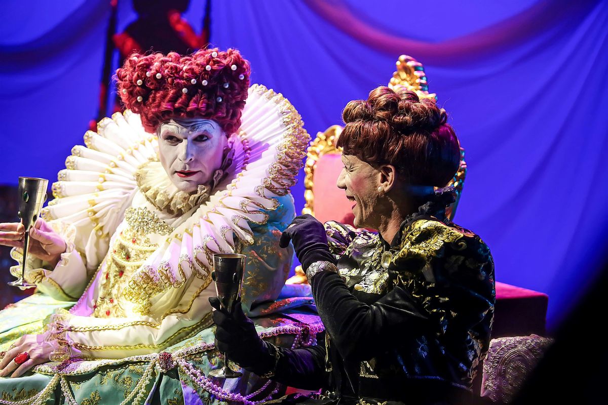 PLAY: Dos tronos Dos reinas (Followed by a Q&A)