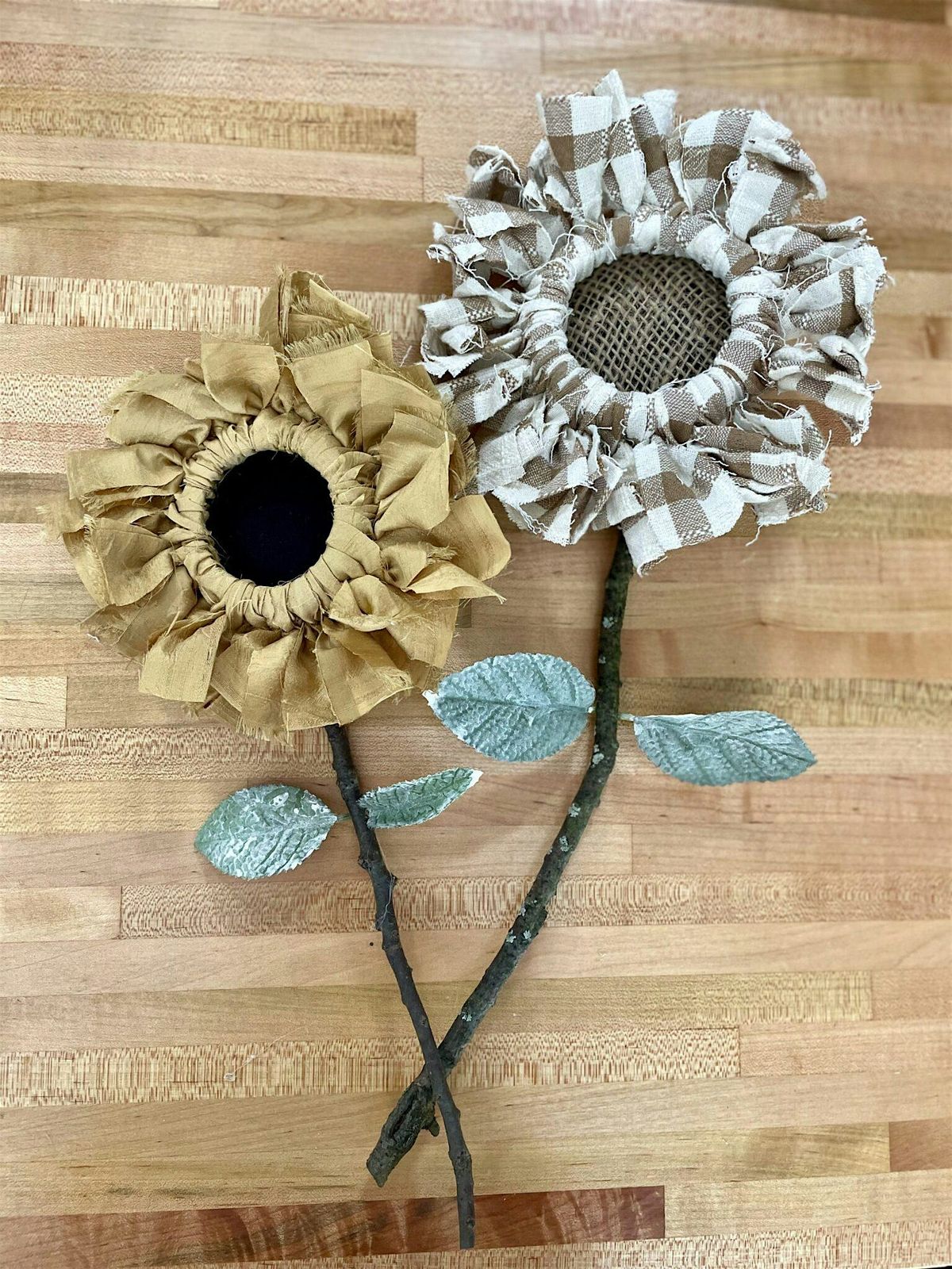 DIY Fabric Farmhouse Sunflowers : Craft Class