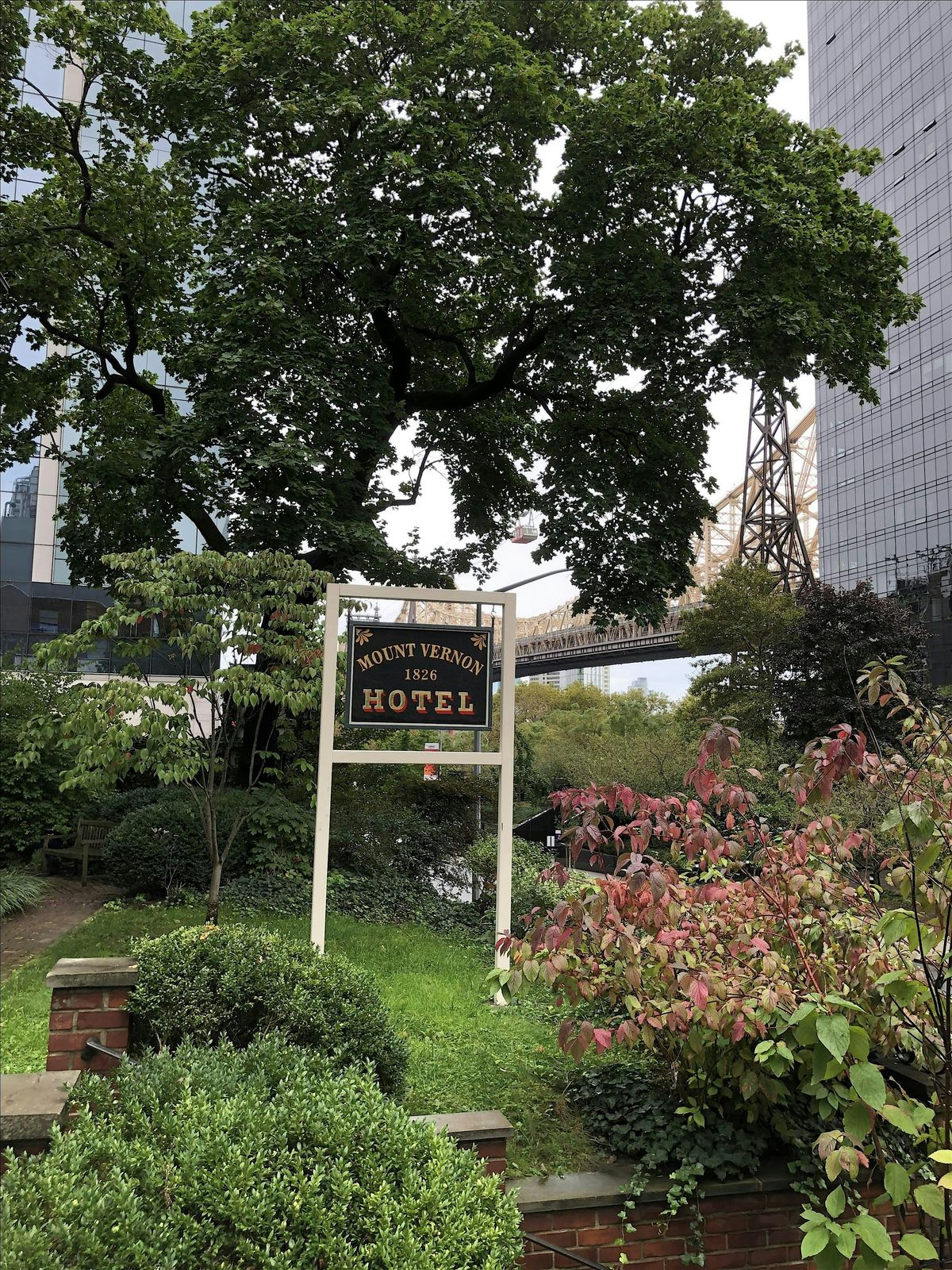 A Current of Change: The Erie Canal and the Mount Vernon Hotel