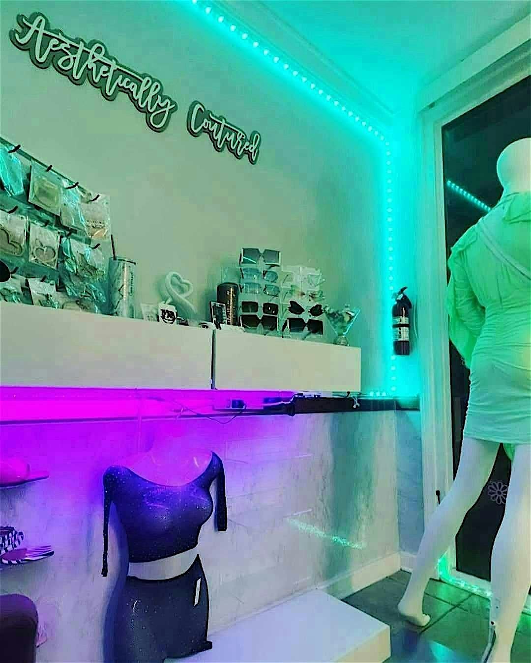 Aesthetically Coutured's Stop & Shop Fashion Show & More!