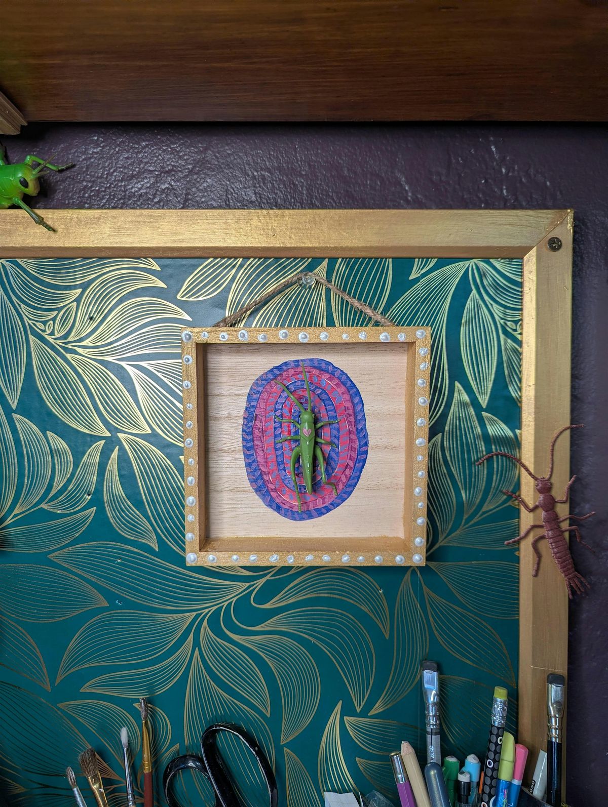 Snug as a Bug on a Rug Shadowbox Workshop