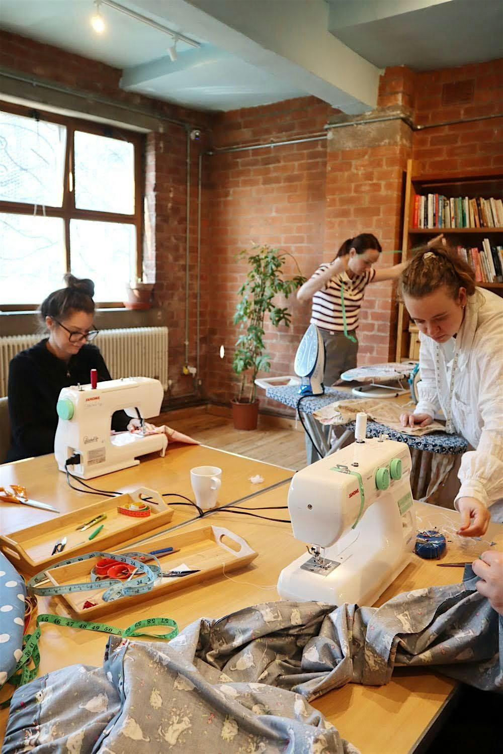 Stitched Up \/\/ ZERO TO HERO: learn to sew in a day [Jan 2026] \u267b\ufe0f