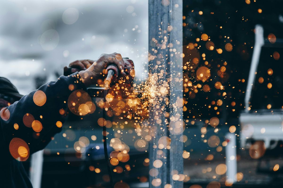 eCommerce for Manufacturers: ERP, AI & the Digital Frontend