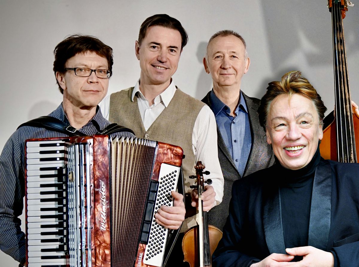 Karsten Troyke und Trio Scho