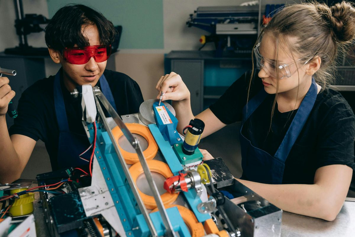 STEM Explorers Series with STEMENJ