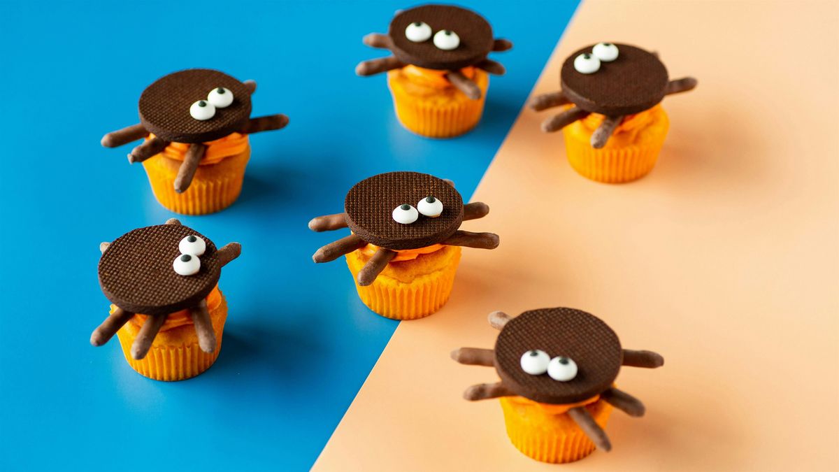 Family Halloween Cupcake Decorating!