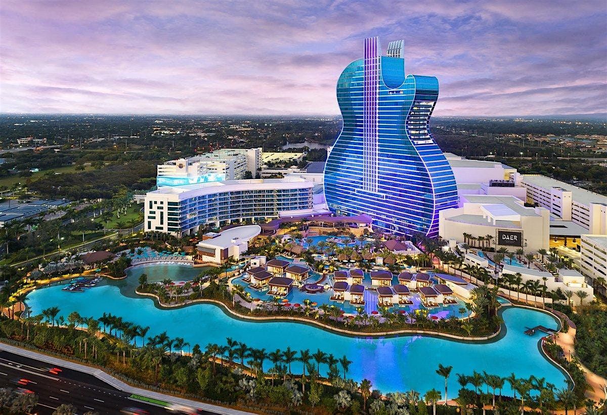 Pool Party in Miami along round trip party bus