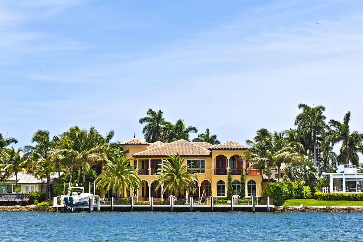 Venice Florida Scavenger Hunt: Venice Trails & Tales