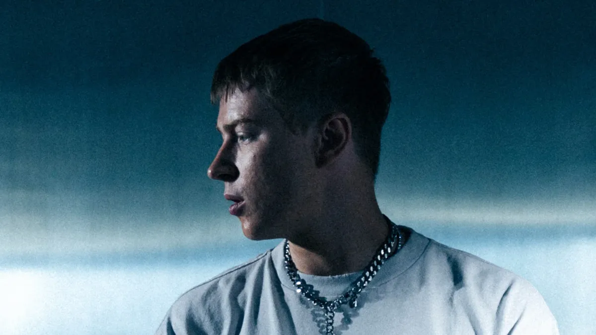 Adam Mi\u0161\u00edk in Hlavn\u00ed m\u011bsto Praha