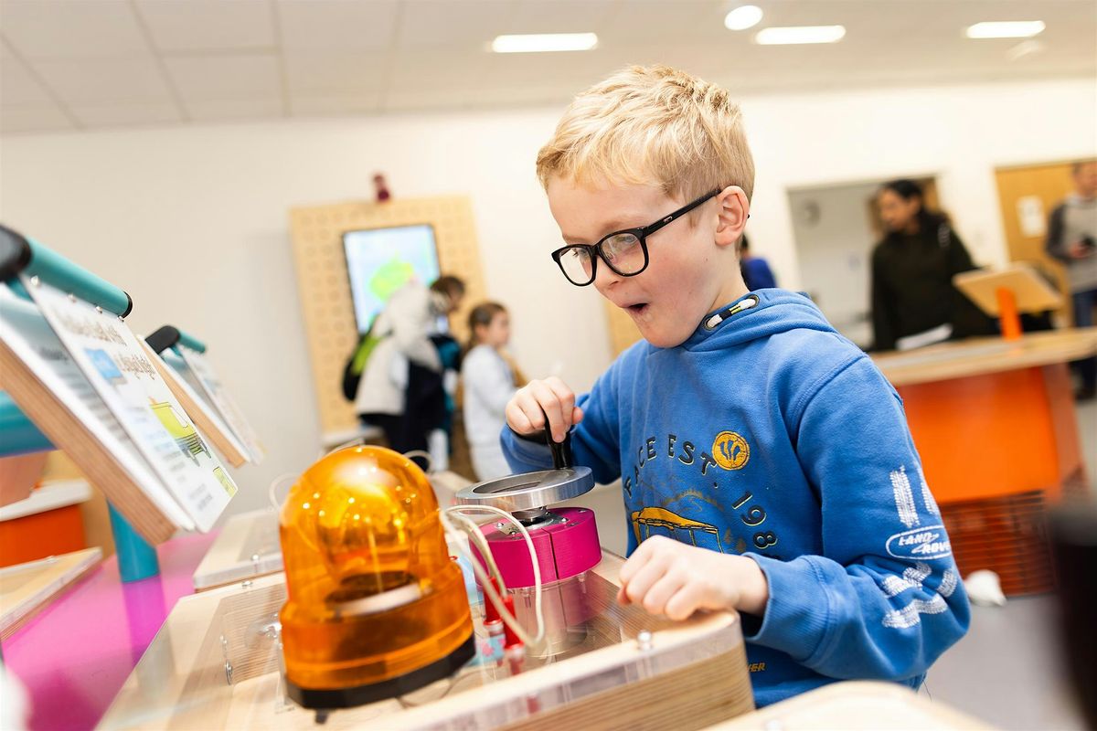 Family Day (6 December)