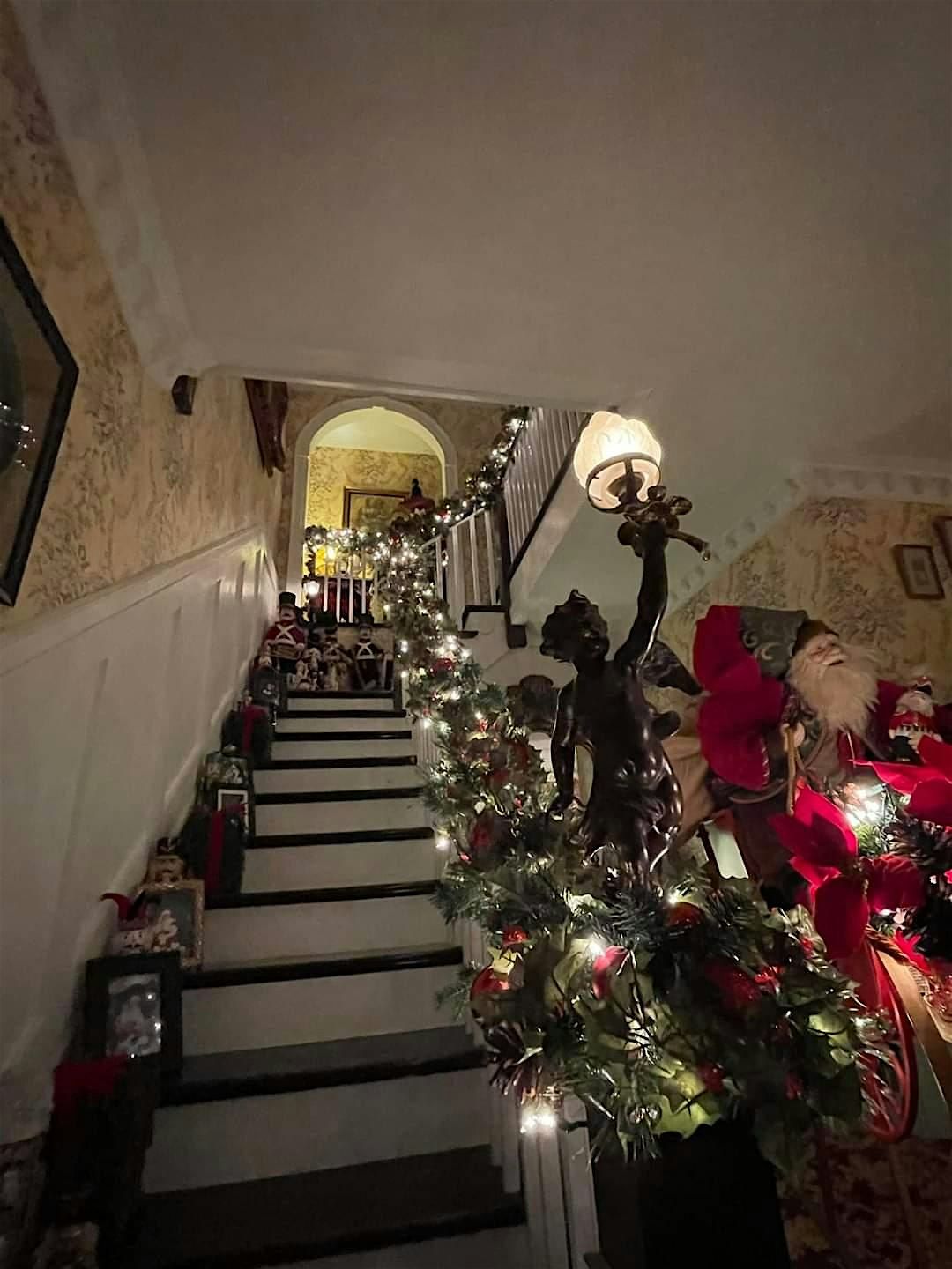 Dec. 5-7 Julia-Ann Square Christmas. 5 Tour Times.