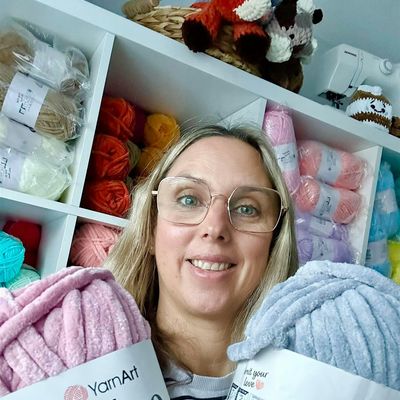Lynn - Yarn Shop UK