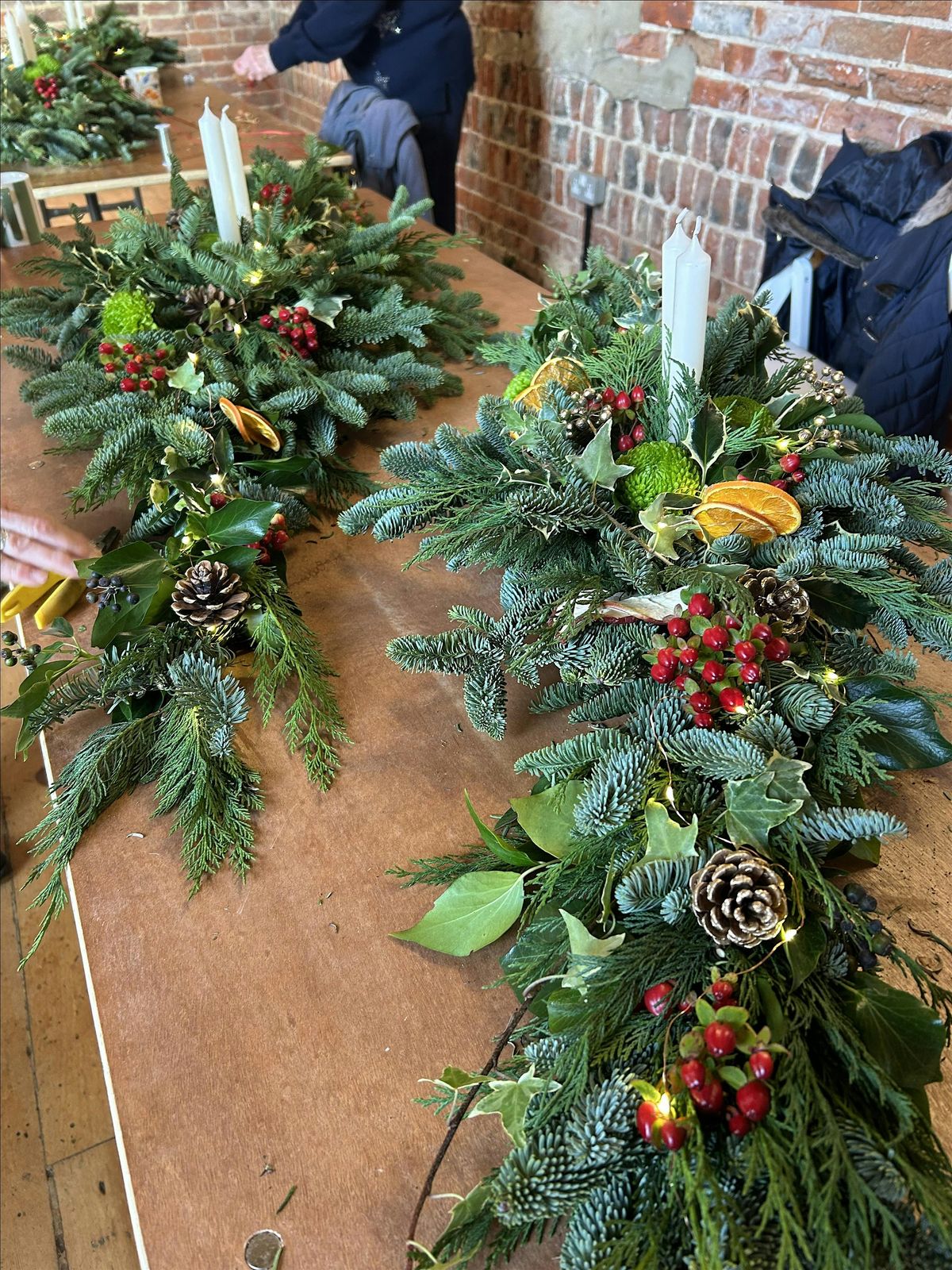 Christmas Table Flower Design Workshop @ Dairy Barns NR12 0BE