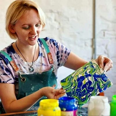 Laura's Pours