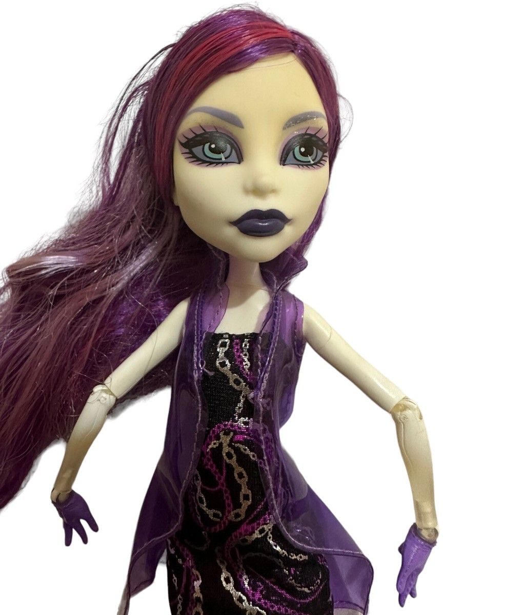 The Dollz Spectra - Winter at The Newport Theater