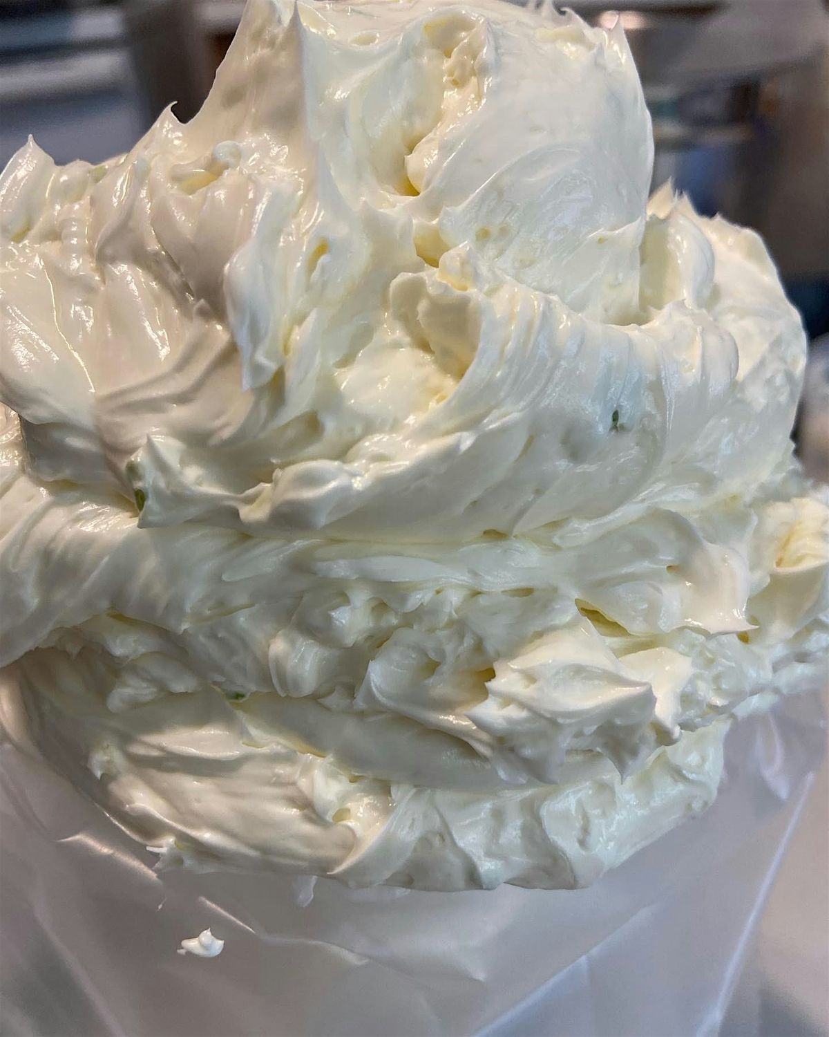 Annie's Signature Sweets INTRO TO  BUTTERCREAM Baking class