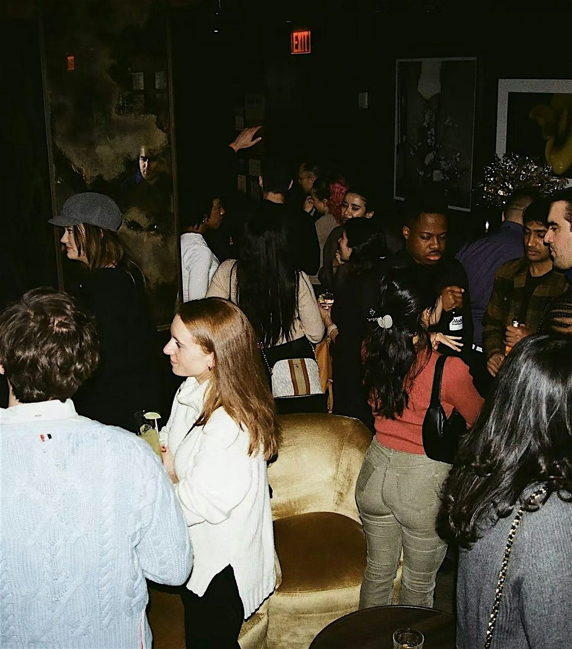 Singles Only: Late 20s\/30s Happy Hour (Fulton Market)