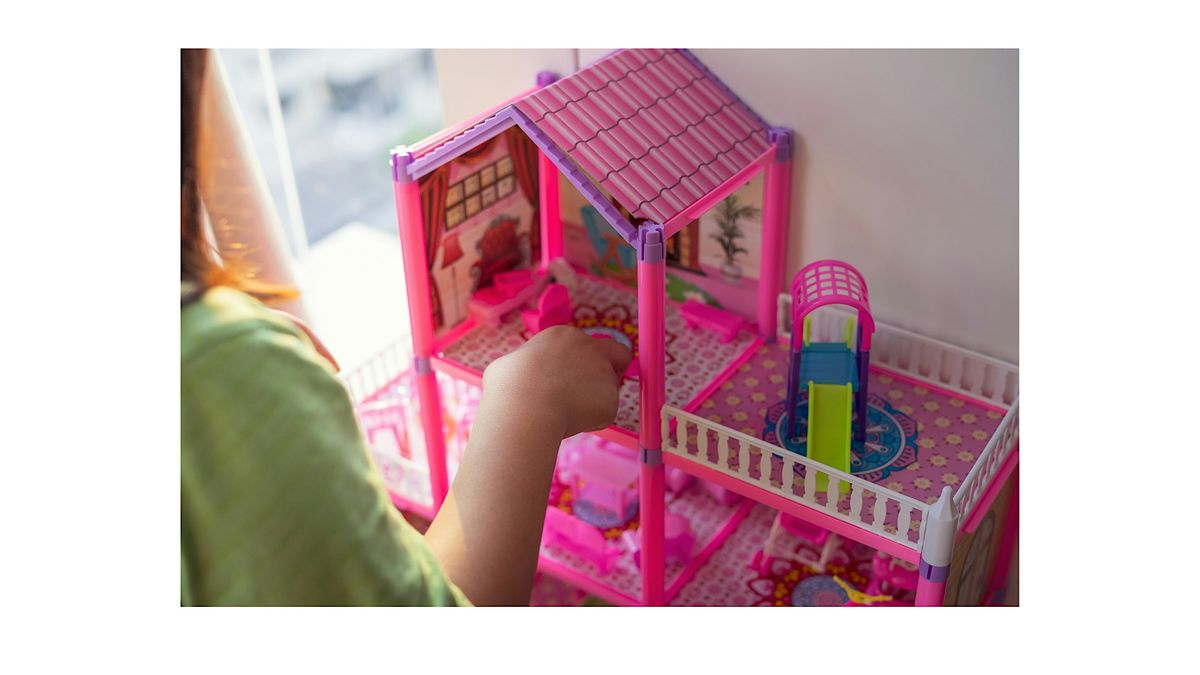 Friday Doll Club
