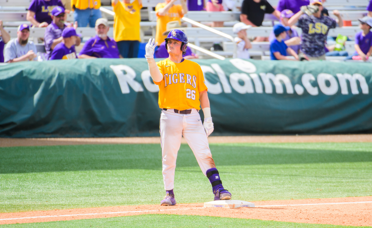Parking Dartmouth Big Green at LSU Tigers Baseball