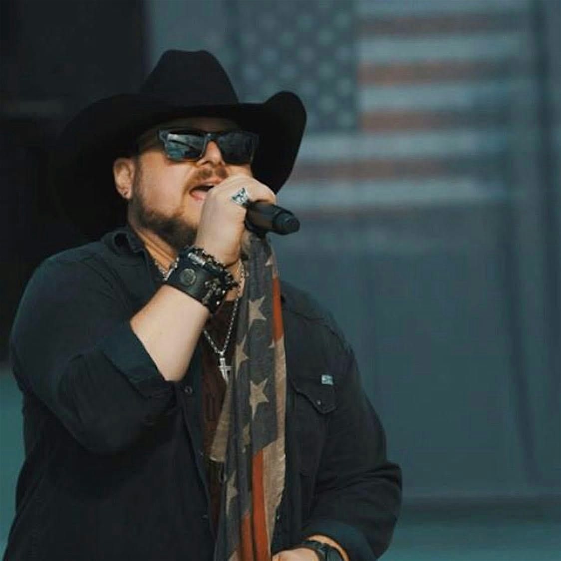 Brodie Stewart & Cliff Huey 27 Outlaws at Crawdads on the Lake