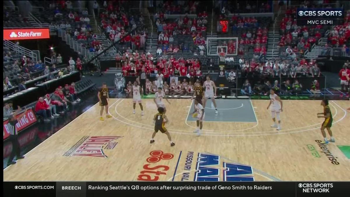 Valparaiso Beacons at Bradley Braves Mens Basketball at Peoria Civic Center - Carver Arena