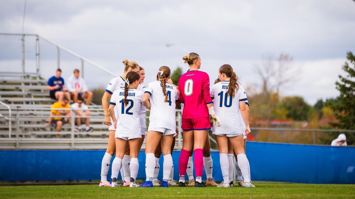 Parking South Dakota State Jackrabbits at Denver Pioneers Womens Basketball