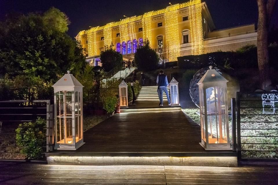 Sabato"Apericena nei saloni   Residenza di Ponte Milvio  Cocktail Party & Dj Set