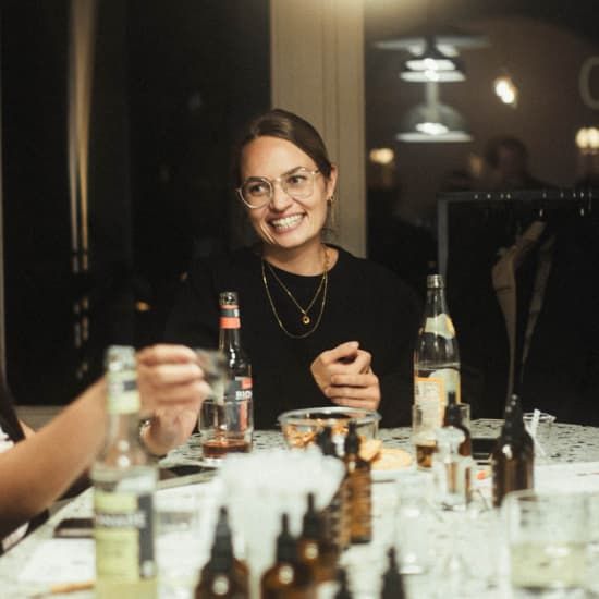 Eigenes Parf\u00fcm kreieren in M\u00fcnchen: Kreativer Duft-Workshop auf Deutsch