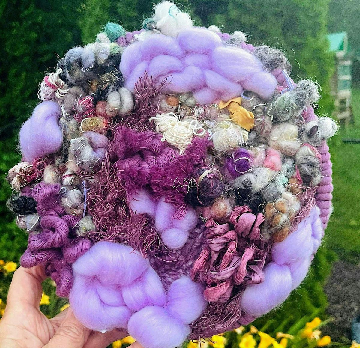 Weaving in the Round