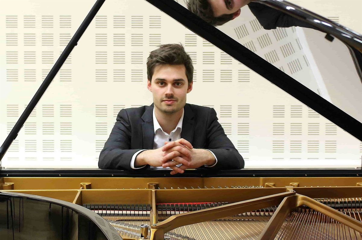 Adam Davies, Piano