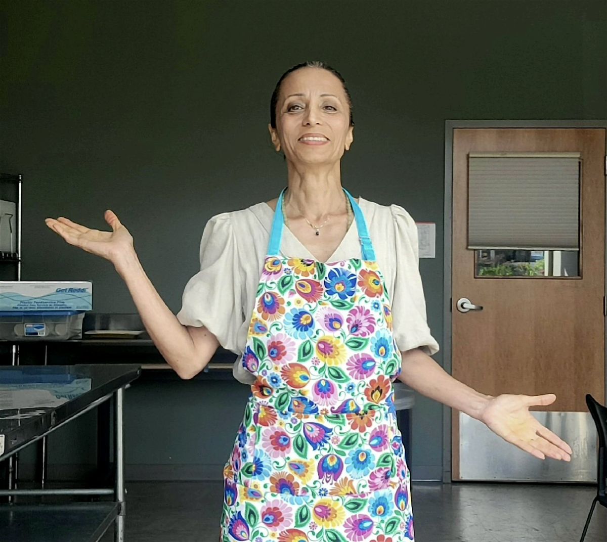 Adventures in Iranian Cooking with El; \u0100sh Reshteh