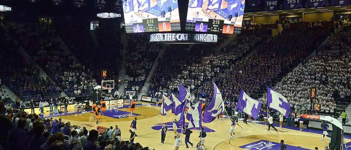 Cincinnati Bearcats at Kansas State Wildcats Mens Basketball at Bramlage Coliseum