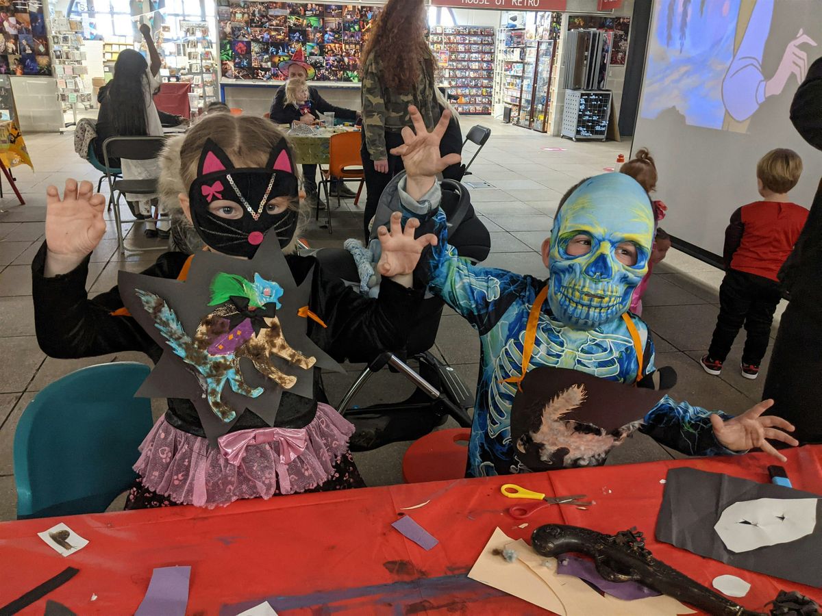 Disgo Calan Gaeaf i'r Teulu \/\/ Halloween Family Disco 2025