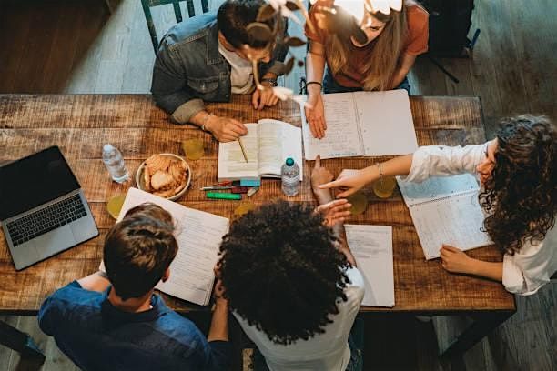 Saturday Night Writers\u2019 Commune