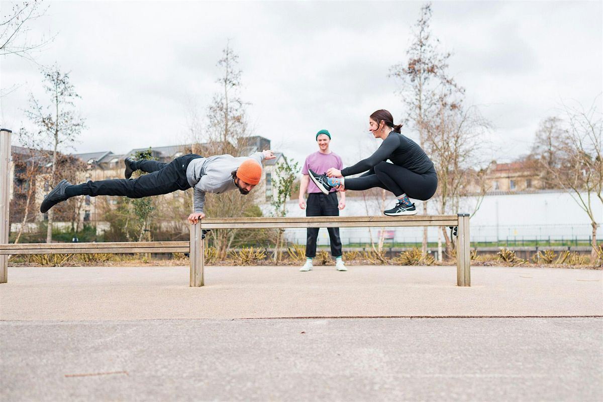 Handstands and flexibility meet-up in Bath w\/ Bryony, Joe and Paul