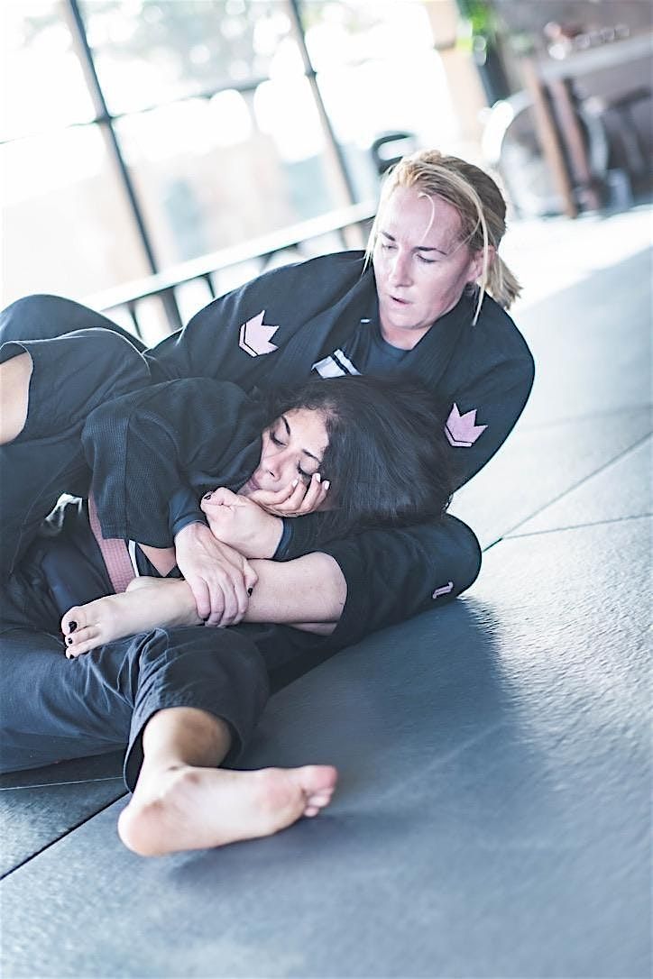 WOMEN ONLY BJJ CLASSES IN CORONA | FREE CLASS