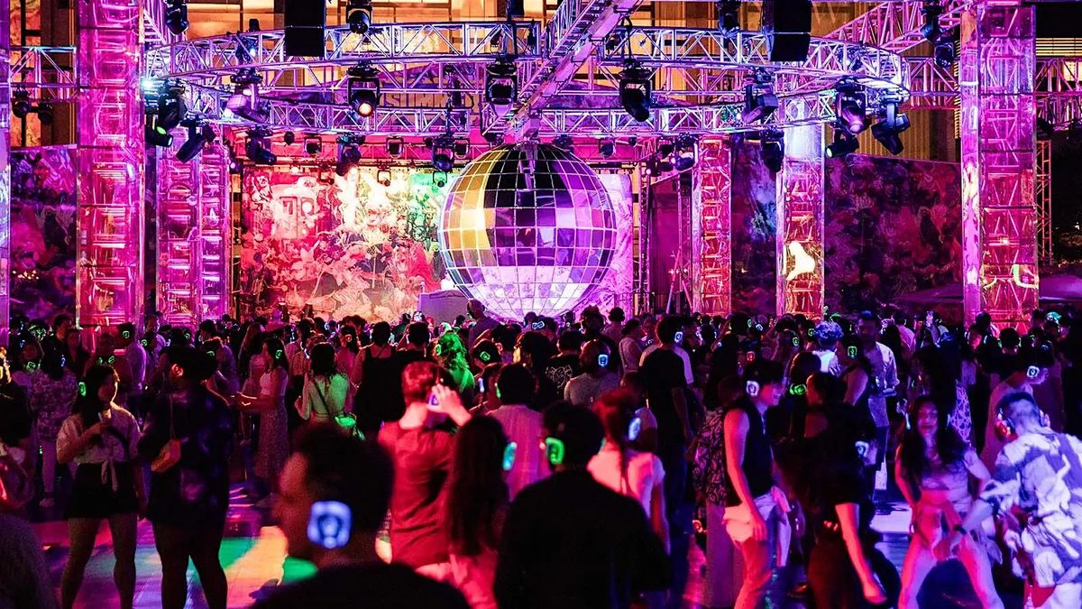 Biggest Silent Disco Night @ Central Park!
