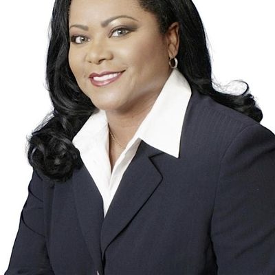 Dr. VIVIAN SMITH-DEL TORO